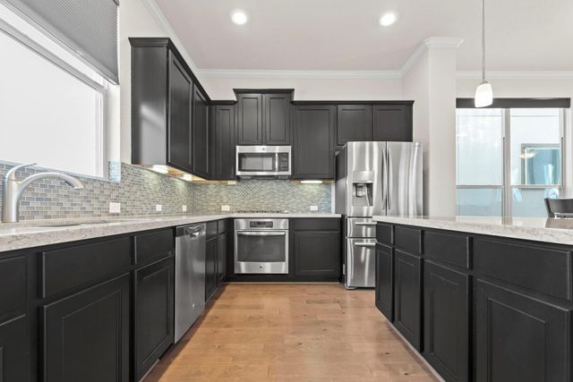 10822 Brittmoore Oaks Place, Houston, TX 77043