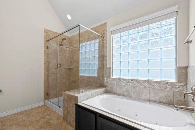 10822 Brittmoore Oaks Place, Houston, TX 77043