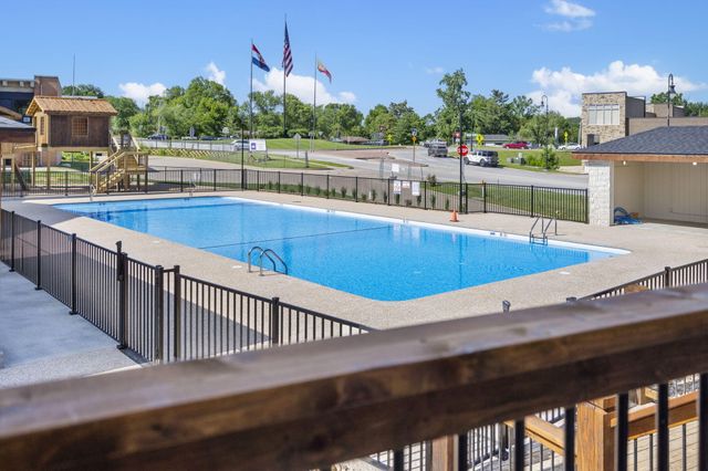 403 Veterans Boulevard 101, Branson, MO 65616