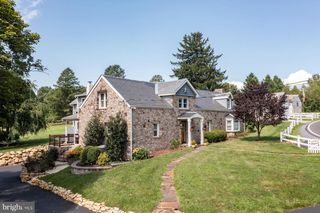 5496 APPLEBUTTER HILL RD, Coopersburg, PA 18036
