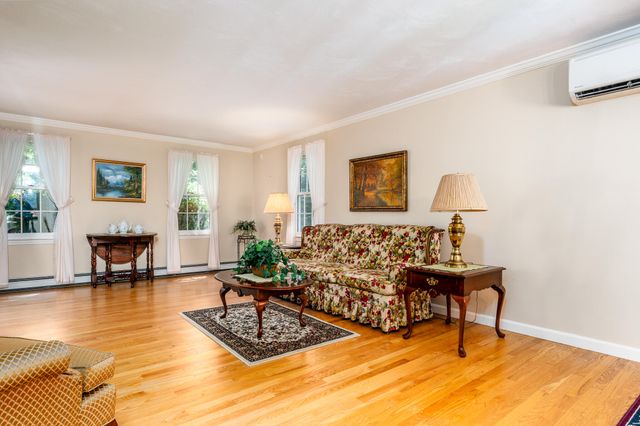 976 Route 6A, Yarmouth Port, MA 02675