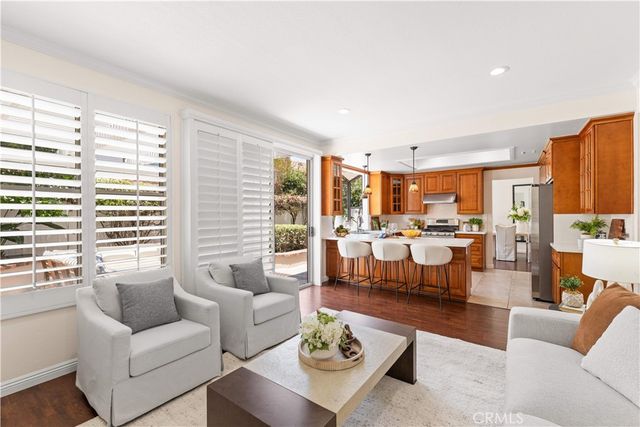 9 Terraza, Irvine, CA 92614