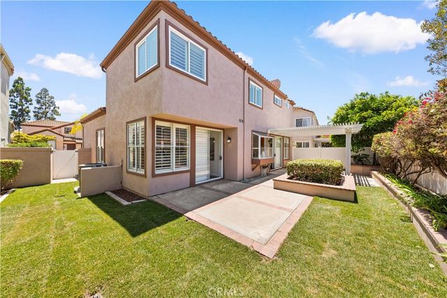 9 Terraza, Irvine, CA 92614