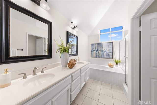 9 Terraza, Irvine, CA 92614