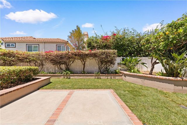 9 Terraza, Irvine, CA 92614