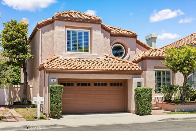 9 Terraza, Irvine, CA 92614