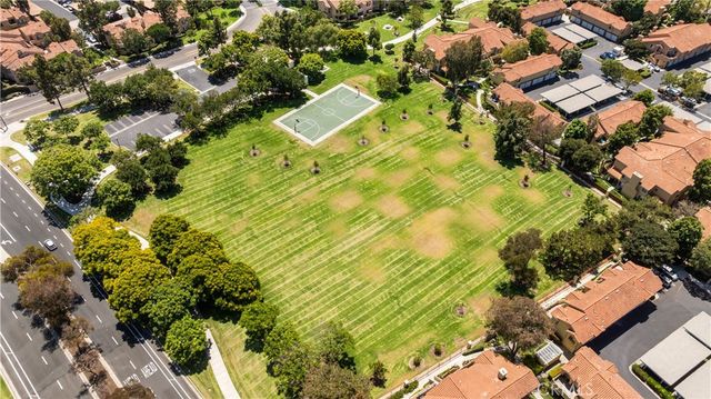 9 Terraza, Irvine, CA 92614