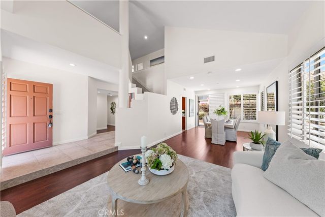 9 Terraza, Irvine, CA 92614