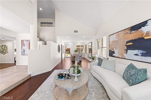 9 Terraza, Irvine, CA 92614