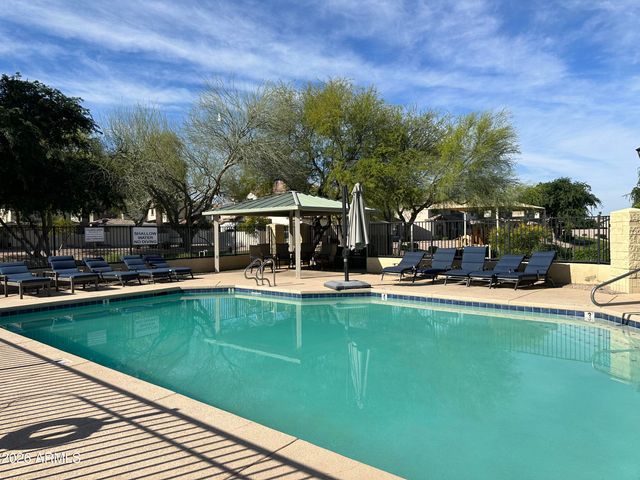 5809 E HAMPTON Avenue, Mesa, AZ 85206