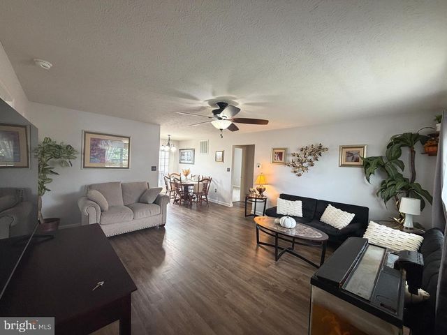 129 RAIDER LN, Martinsburg, WV 25403