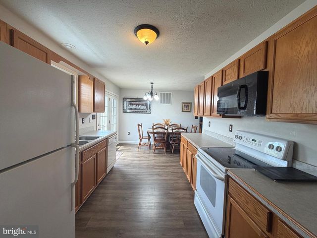 129 RAIDER LN, Martinsburg, WV 25403