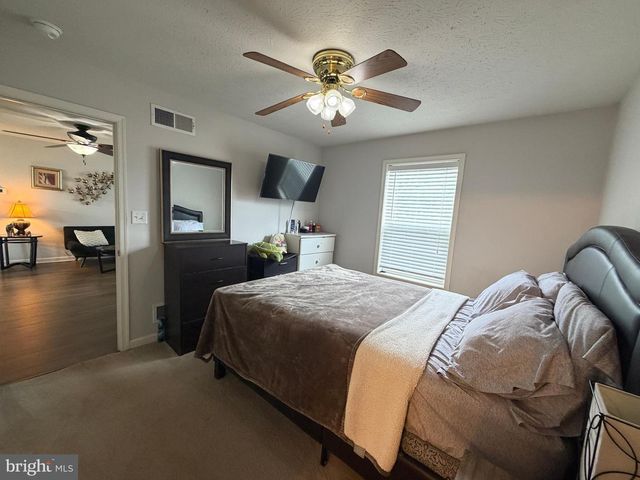 129 RAIDER LN, Martinsburg, WV 25403