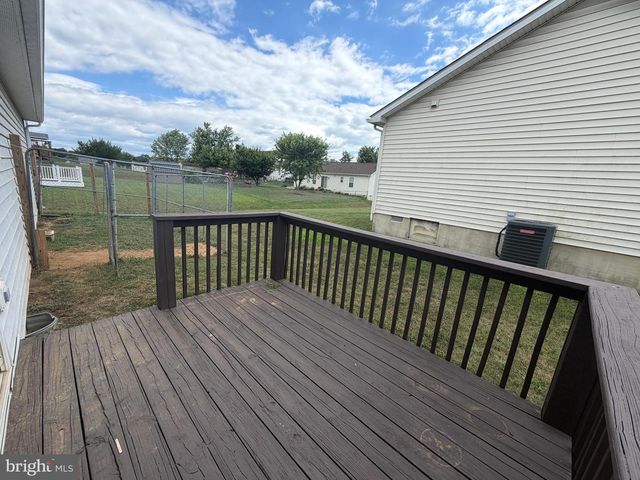129 RAIDER LN, Martinsburg, WV 25403