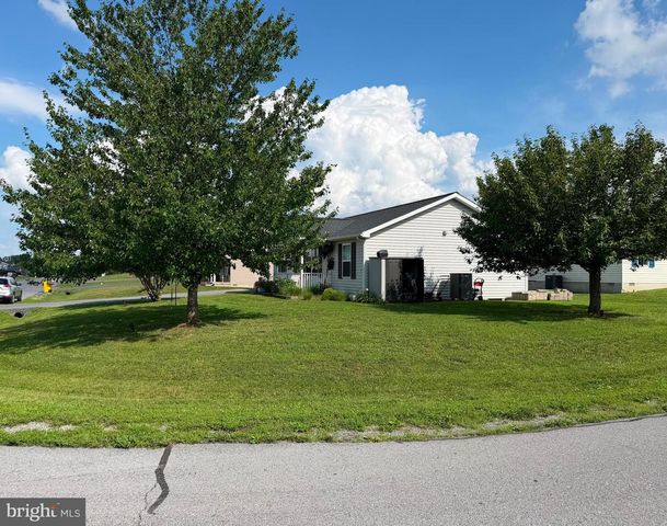 129 RAIDER LN, Martinsburg, WV 25403