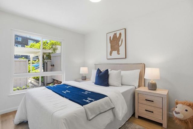 1140 Continentals Way, Belmont, CA 94002