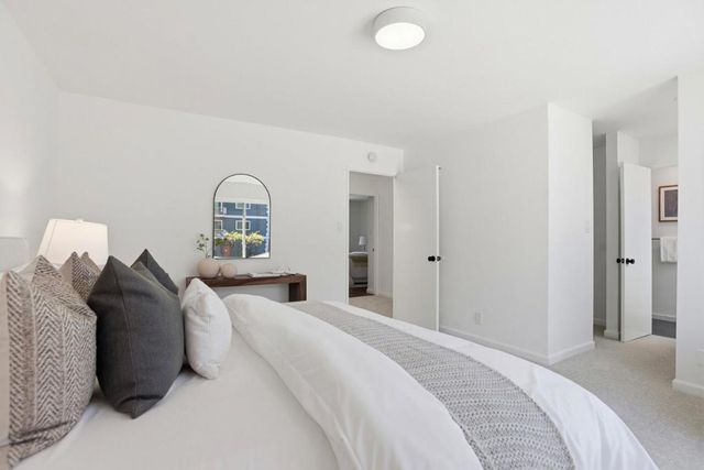 1140 Continentals Way, Belmont, CA 94002