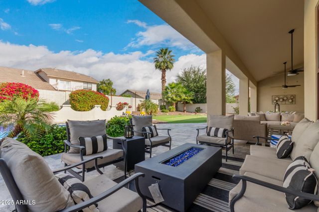 5322 W WHISPERING WIND Drive, Glendale, AZ 85310