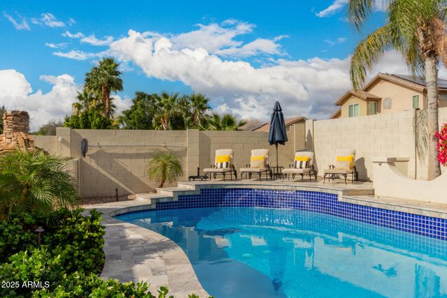 5322 W WHISPERING WIND Drive, Glendale, AZ 85310