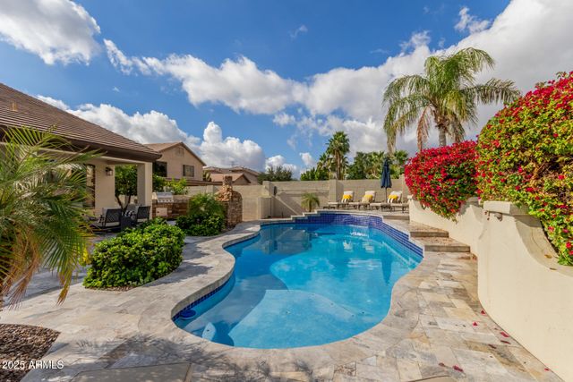 5322 W WHISPERING WIND Drive, Glendale, AZ 85310