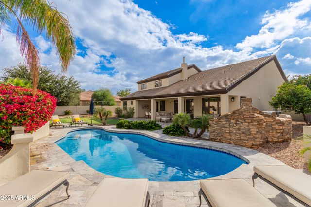 5322 W WHISPERING WIND Drive, Glendale, AZ 85310