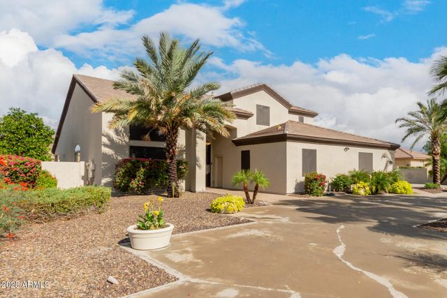 5322 W WHISPERING WIND Drive, Glendale, AZ 85310