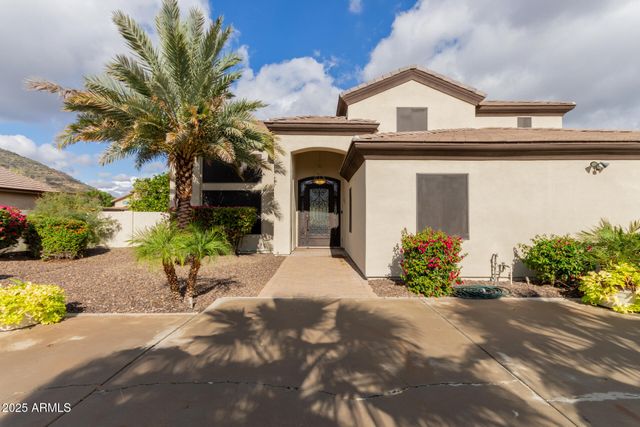 5322 W WHISPERING WIND Drive, Glendale, AZ 85310