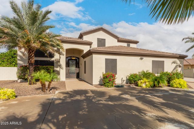 5322 W WHISPERING WIND Drive, Glendale, AZ 85310