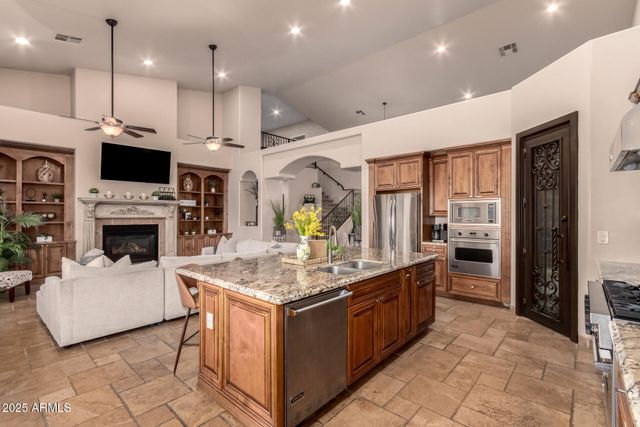 5322 W WHISPERING WIND Drive, Glendale, AZ 85310