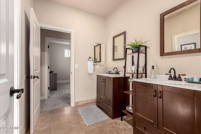 5322 W WHISPERING WIND Drive, Glendale, AZ 85310