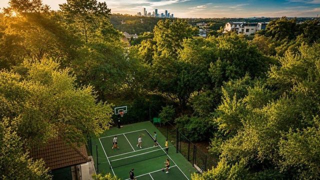 1815 Rue De St Tropez, Austin, TX 78746