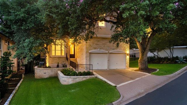 1815 Rue De St Tropez, Austin, TX 78746