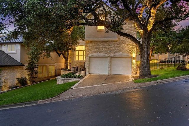 1815 Rue De St Tropez, Austin, TX 78746