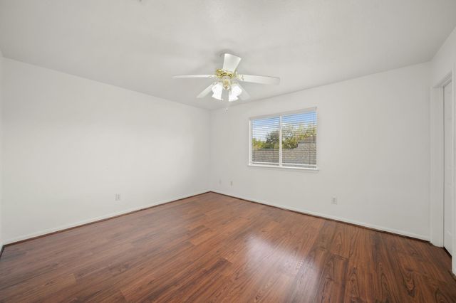 2208 Day Drive, Pearland, TX 77584