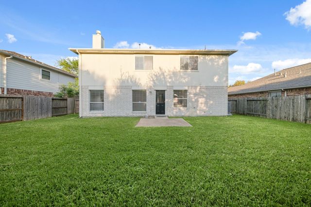 2208 Day Drive, Pearland, TX 77584