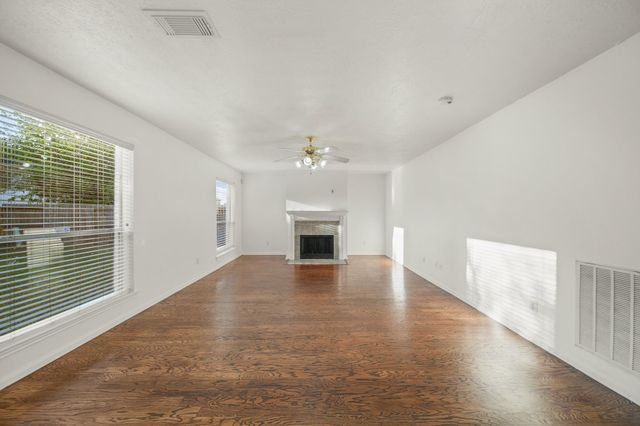 2208 Day Drive, Pearland, TX 77584