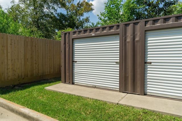 308 Reppert Street, Bacliff, TX 77518