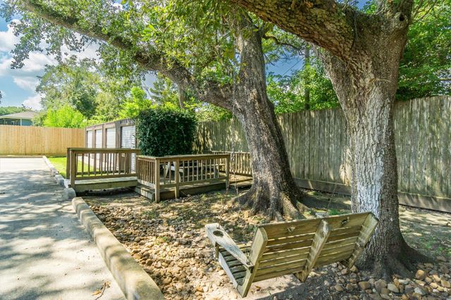 308 Reppert Street, Bacliff, TX 77518