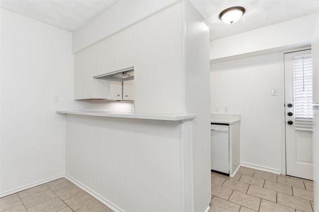 11038 Wyatt Street, Dallas, TX 75218