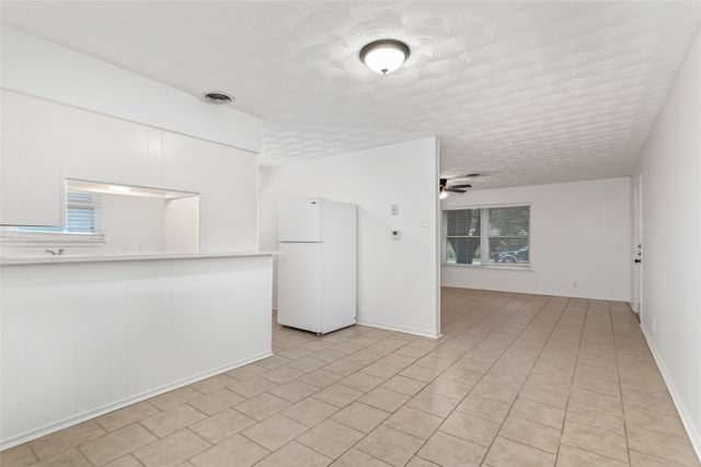 11038 Wyatt Street, Dallas, TX 75218