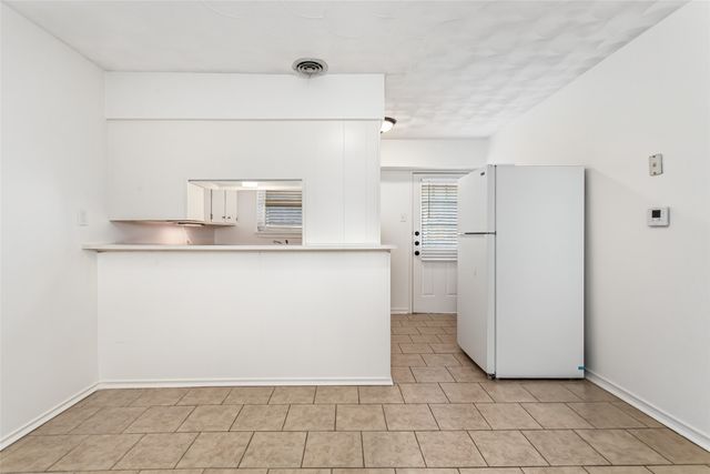 11038 Wyatt Street, Dallas, TX 75218