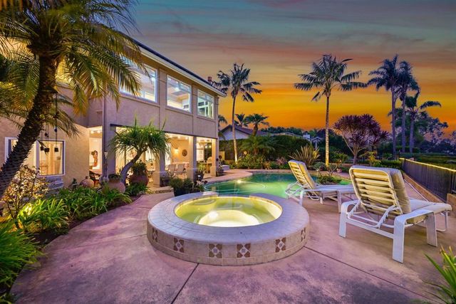 7215 Daffodil Pl, Carlsbad, CA 92011