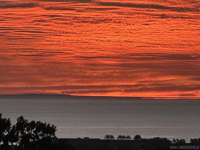 7215 Daffodil Pl, Carlsbad, CA 92011