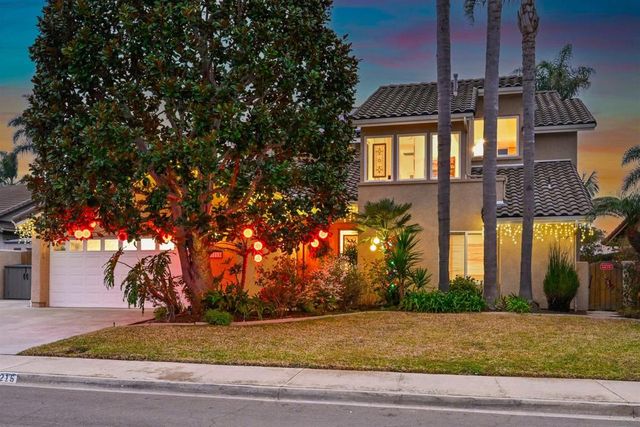 7215 Daffodil Pl, Carlsbad, CA 92011