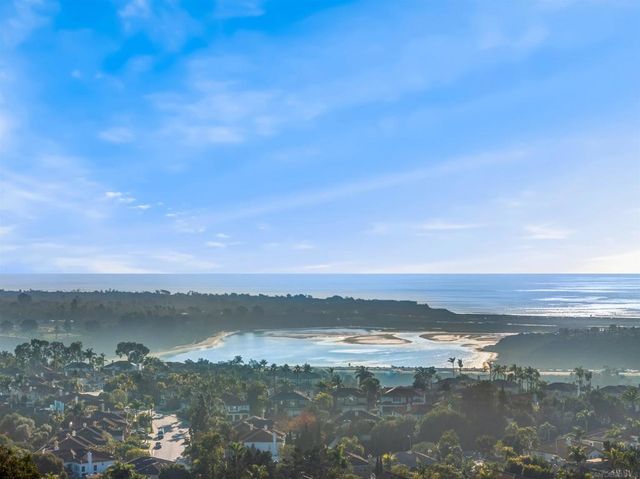 7215 Daffodil Pl, Carlsbad, CA 92011