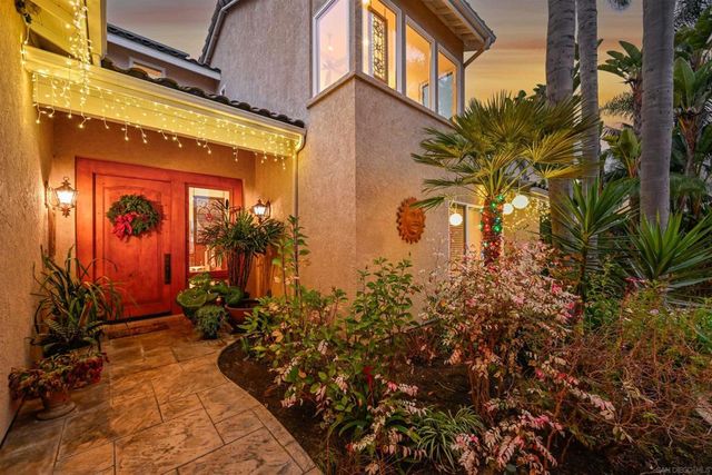 7215 Daffodil Pl, Carlsbad, CA 92011