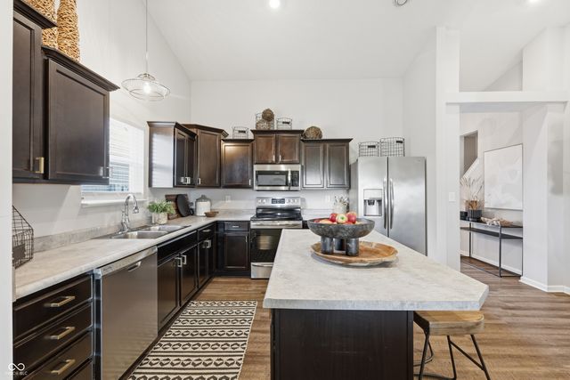 11711 Fawn Crest Drive, Indianapolis, IN 46235
