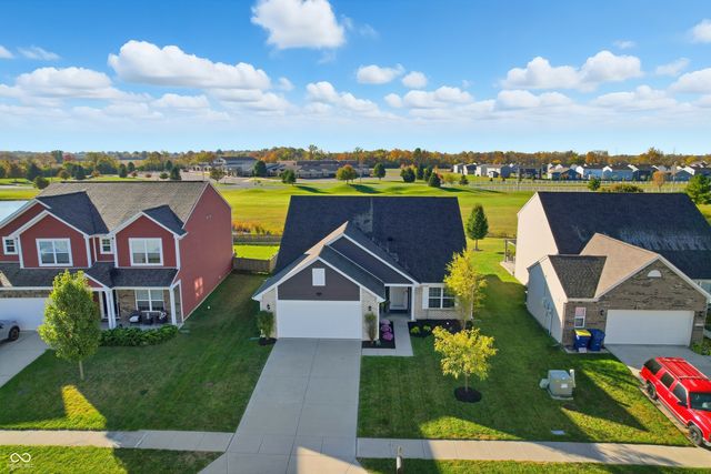 11711 Fawn Crest Drive, Indianapolis, IN 46235