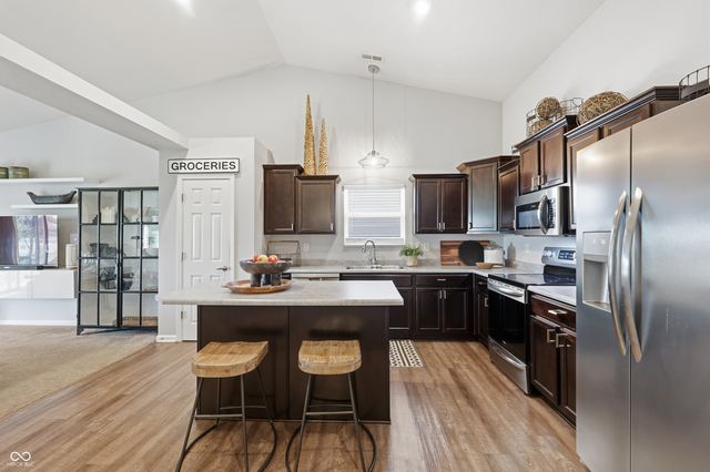 11711 Fawn Crest Drive, Indianapolis, IN 46235