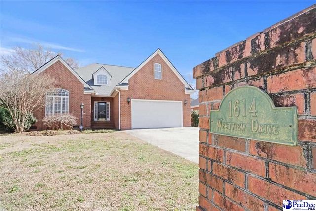 1614 WestView Dr, Florence, SC 29501